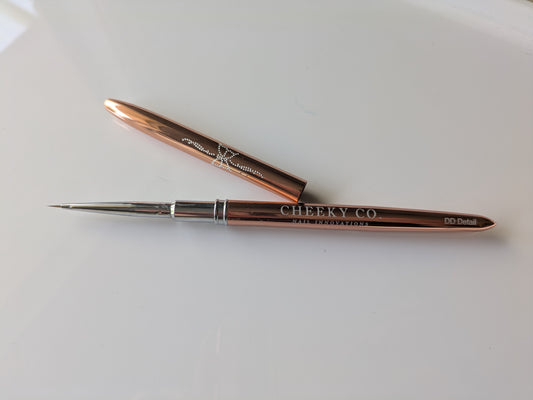 Cheeky Co. Brush - DD Detail